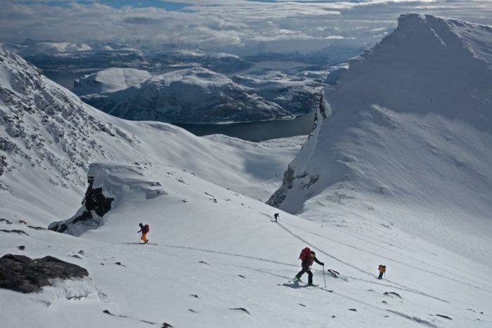 2025年12月6日-13日 🇰🇿哈薩克雪貓行程 (6-13 December, Kazakhstan Catski Tour)：圖片 5