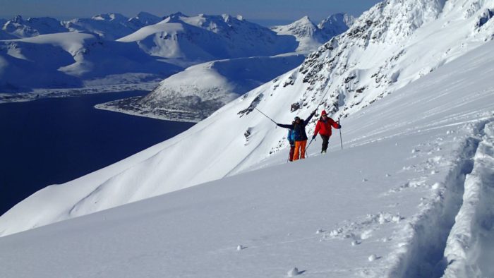 2025年12月6日-13日 🇰🇿哈薩克雪貓行程 (6-13 December, Kazakhstan Catski Tour)：圖片 3
